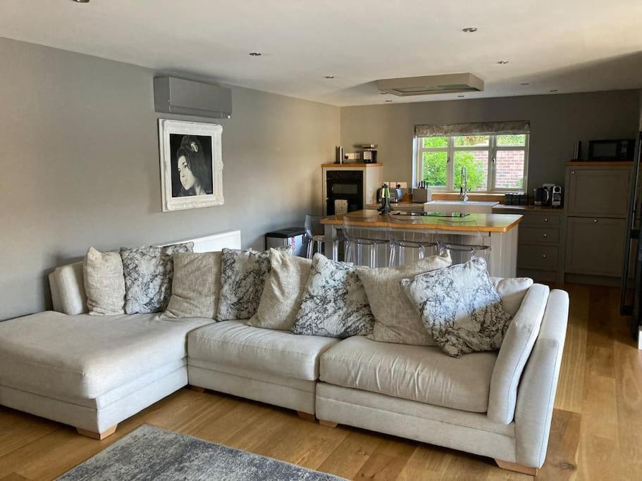 The Oaks, Luxury 2 Bedroom Cottage In A Peaceful Location Haughley Esterno foto